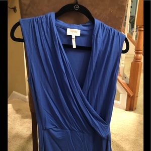 Laundry short sleeved blue wrap top new never worn